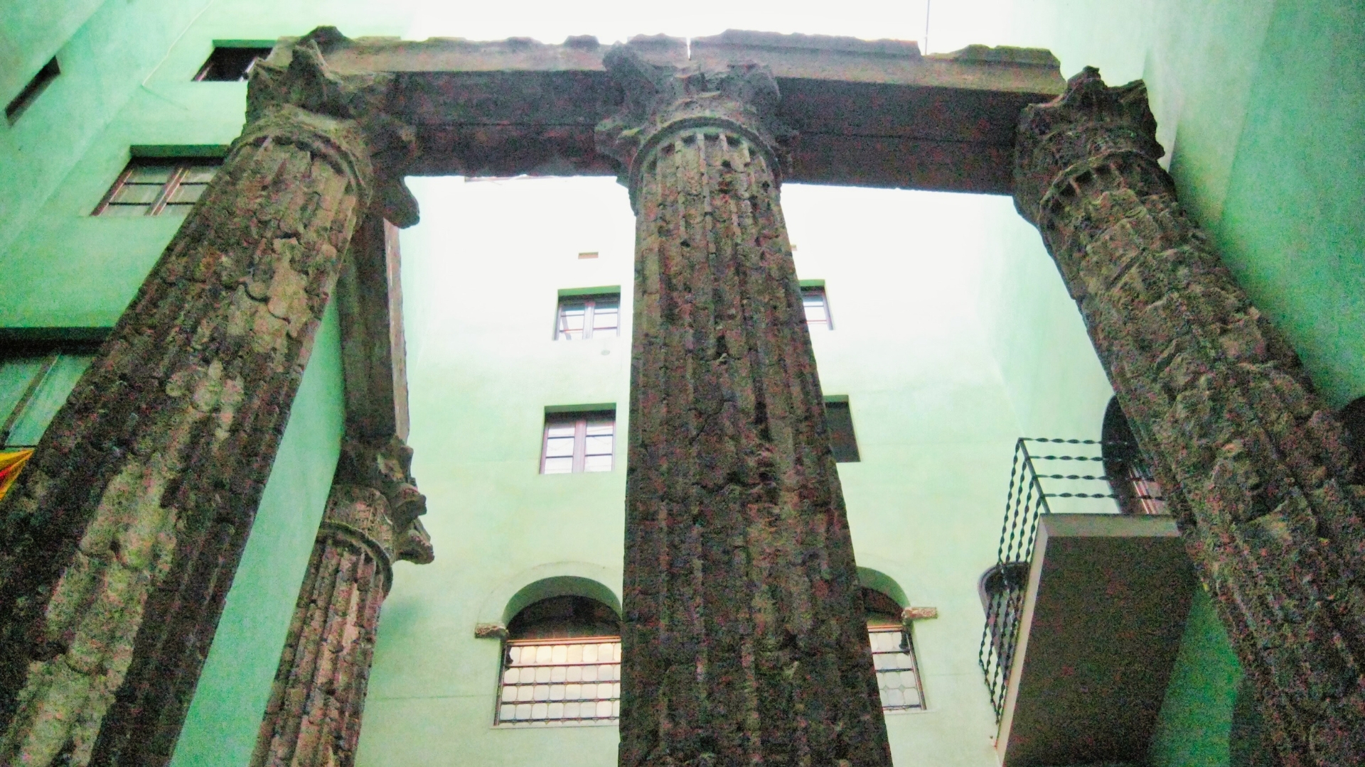Temple of Augustus columns